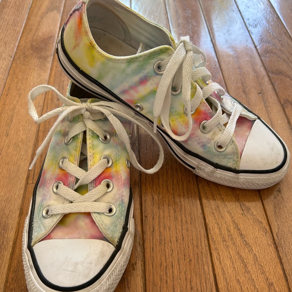 Converse Tie Dye Sneakers